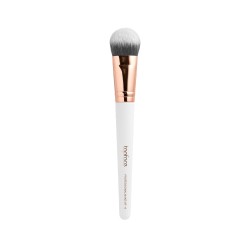 فرشاة كريم أساس مائلة F06 من توب فيس – تغطية ناعمة ودقيقة | La Jolie Beauty