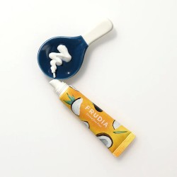 FRUDIA COCONUT LIP CREAM – MOISTURIZING & GLOSSY